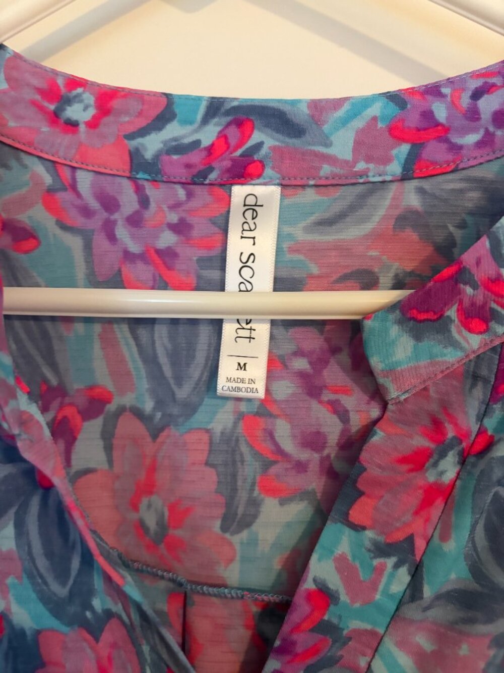 Dear Scarlett Floral Lizzy Top- Medium - Picture 2 of 2